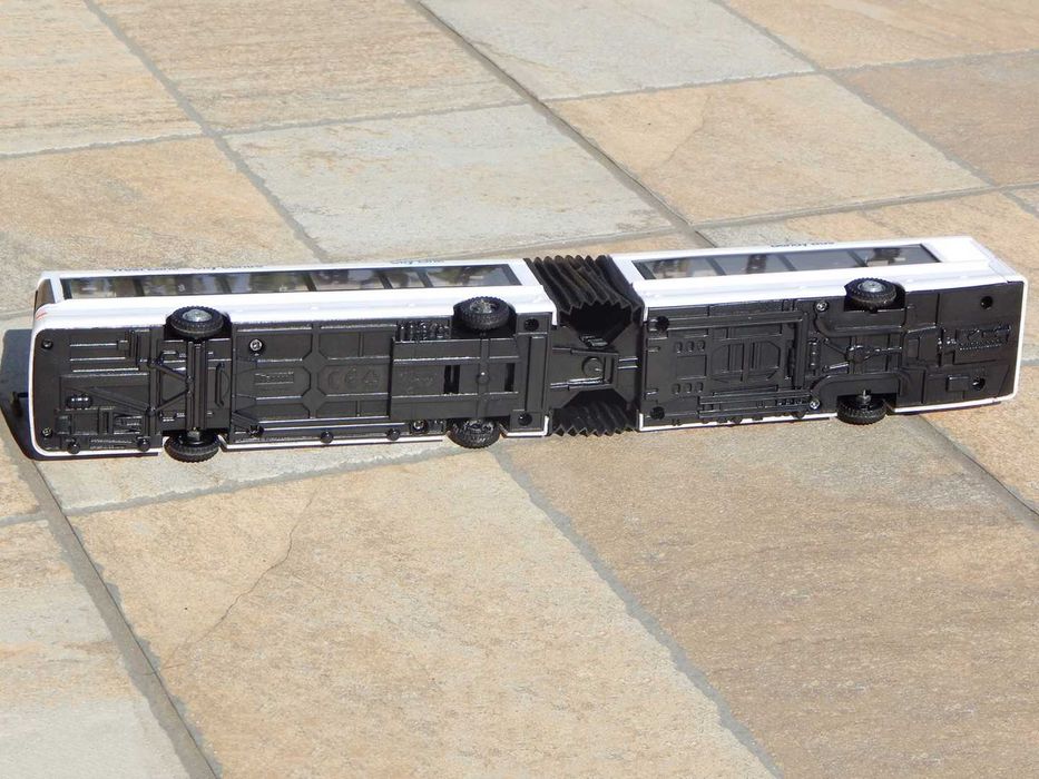 Jucarie autobuz articulat 40 cm cu defect