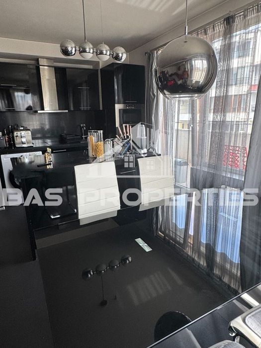 Продава се Тристаен апартамент в София, Манастирски ливади - 118 кв.м за 1275 €/кв.м - Снимка #7