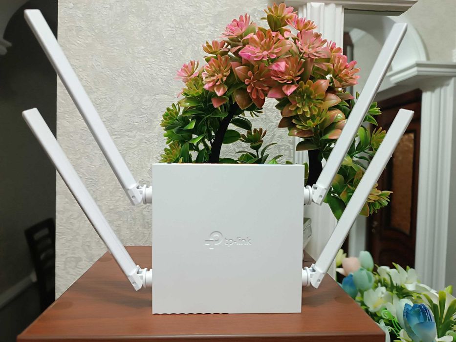 Продам не дорого Роутер tp-link C24               .