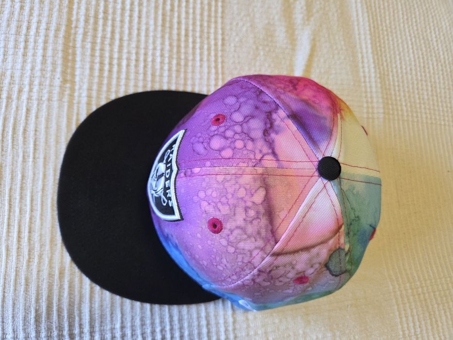 Sapca SnapBack NewEra Los Angeles Raiders S/M  Crucial Catch . Impecabila.