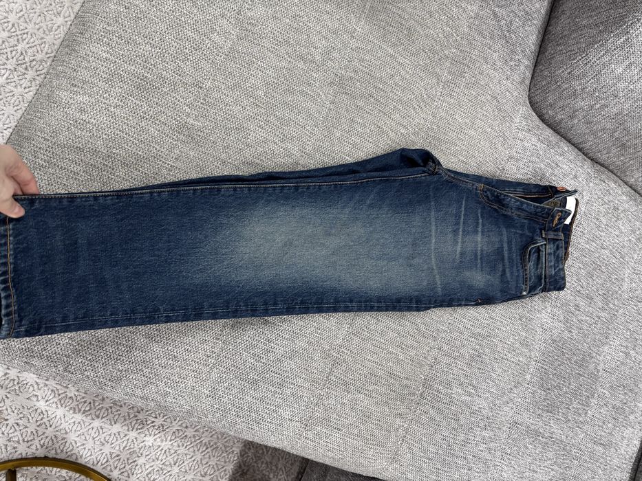 Продам джинсы новые