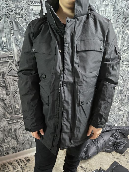 Продам зимние куртки