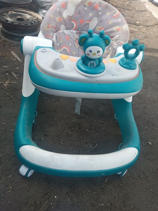 Ходунок для малыша