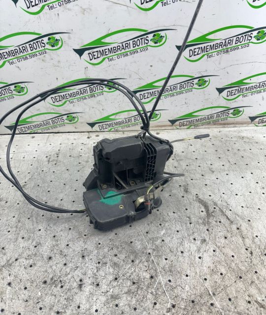 Broasca usa fata stanga 004133112631 Mercedes-Benz C-Class W203/S203/