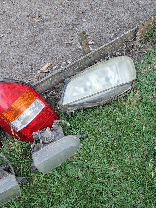 Фарове,стопове и халогени