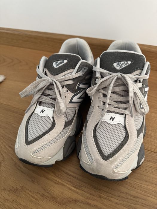 New Balance 9060 – Stil Retro Futurist