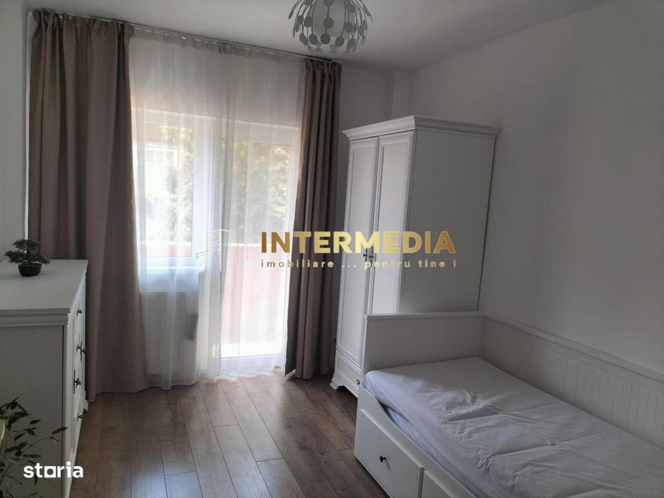 Apartament 3 camere 2 bai, parcare, CETATE mobilat si utilat complet