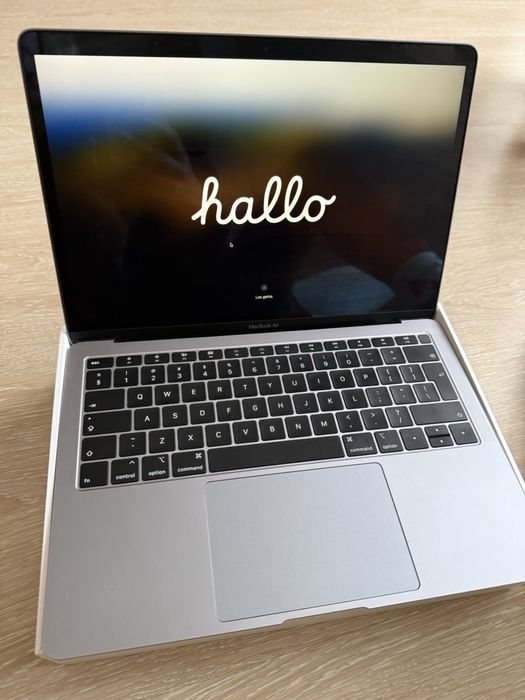 Appe Mak Book Air 13