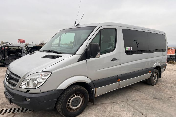 Dezmembrez Mercedes-Benz Sprinter 2 906 [2006 - 2013] Autoutilitara d
