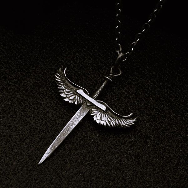 Сребърен медальон 925 Меч с ангелски крила“ Талисман за сила и закрила