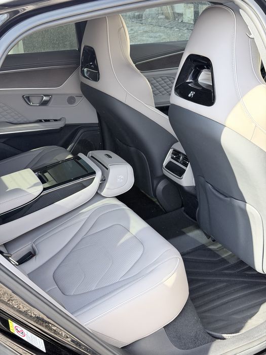 BYD Han 3.9, 2024 г. — пробег 28 000 км