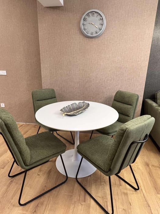 Дава се под наем Тристаен апартамент в София, Център - 80 кв.м за 1345.38 € - Снимка #3