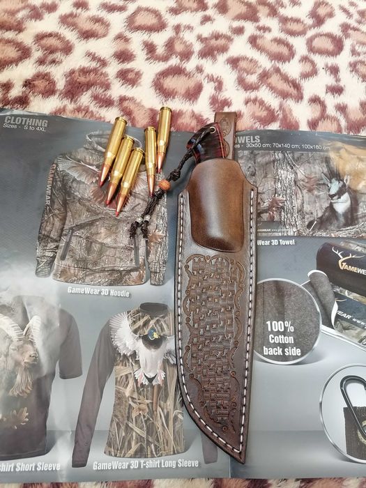 Нож от дамаска стомана