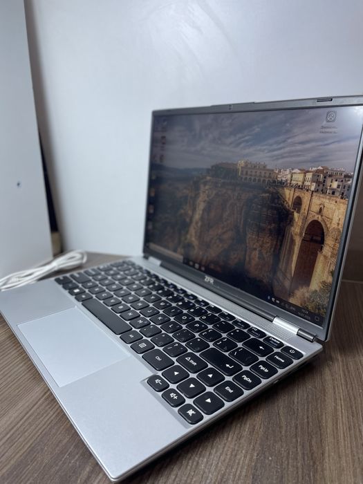 Ноутбук ZFR TK-E142