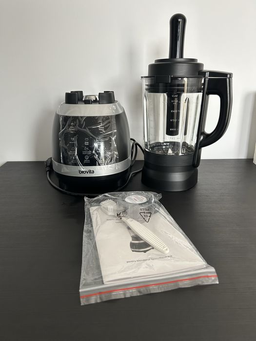 Blender cu incalzire Biovita
