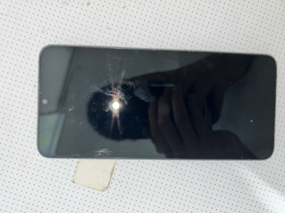 Продаю смартфон Redmi 13c