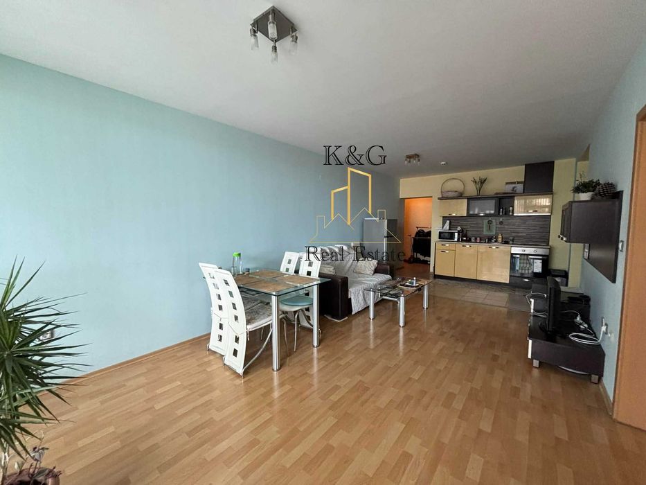 Продава се Тристаен апартамент в Поморие - 82 кв.м за 716 €/кв.м - Снимка #1