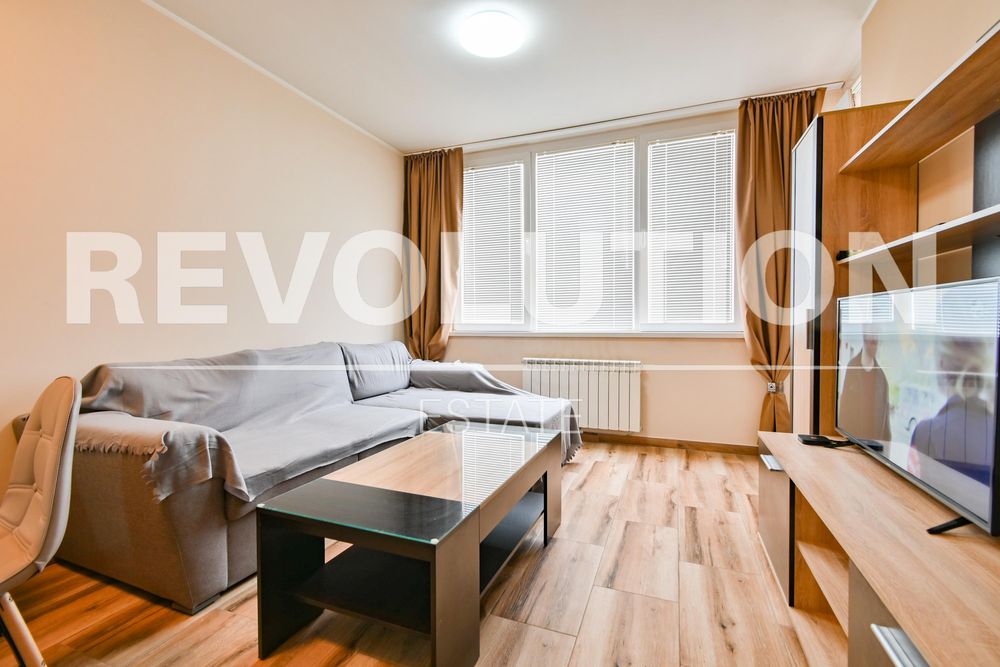 Дава се под наем Двустаен апартамент в София, Люлин 10 - 60 кв.м за 664 € - Снимка #2