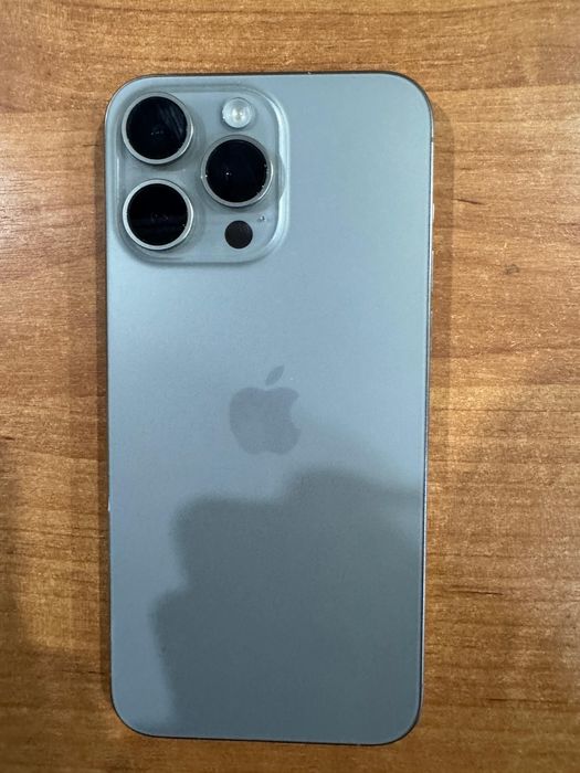 Iphone 15 pro max titanium