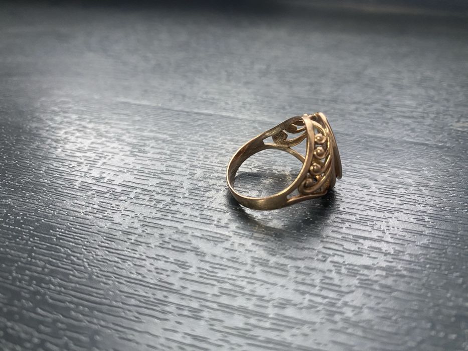 Тилла узук аеллар тақинчоғи