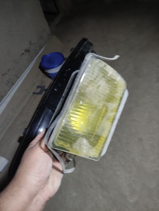 БМВ е34 бампер туманка