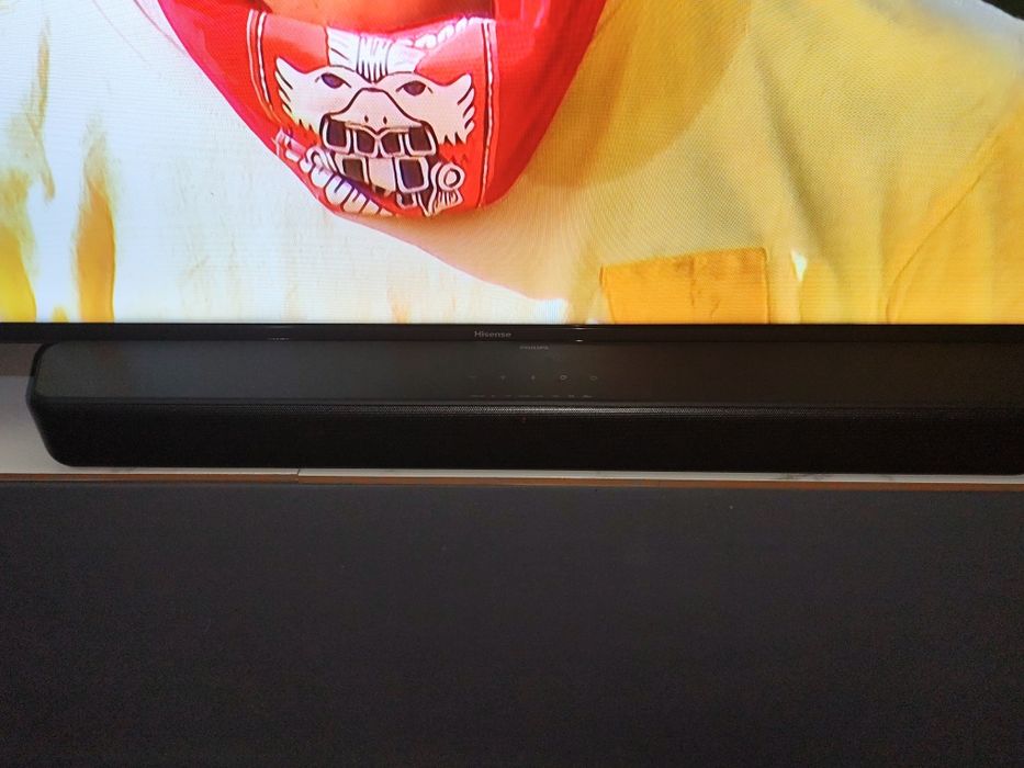 Tv Hisense 165 cm +( sound Bar+ subwoofer Philips )