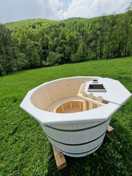 Ciubăr  din lemn de molid pentru baie, calitate inalata si finisaj