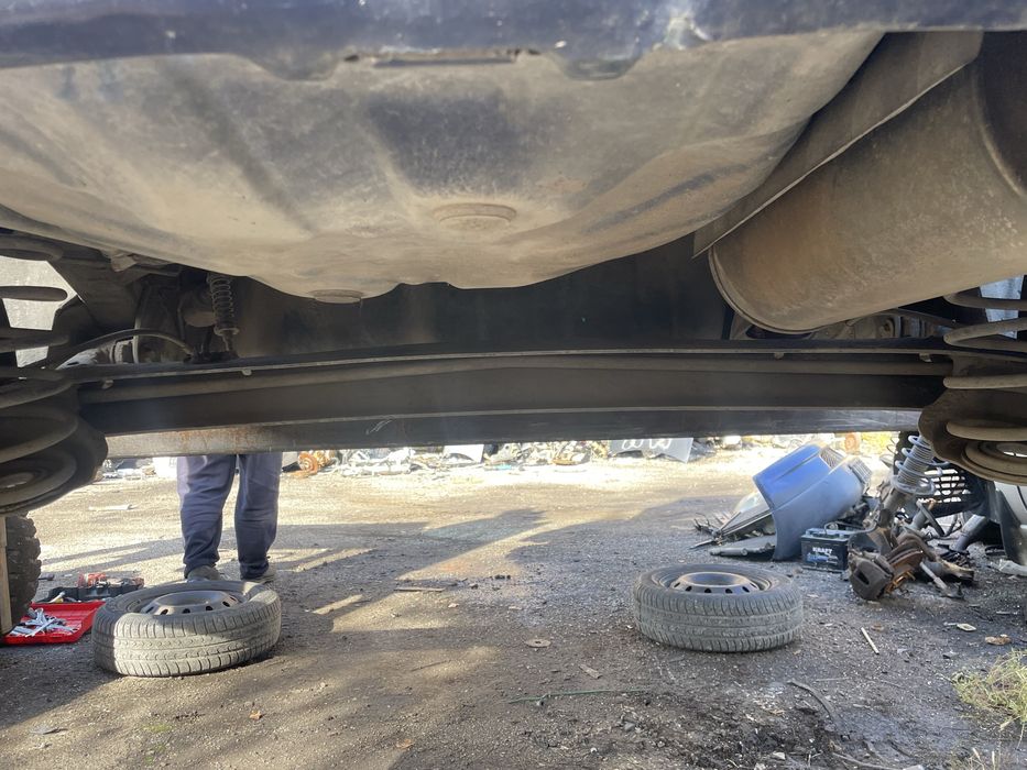 Заден мост за toyota yaris 99 - 2006 г