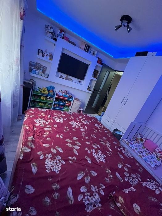 Apartament cu bucătărie separată și incălzire pe gaz