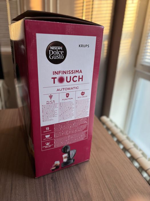 Кафе машина Dolce Gusto; ново