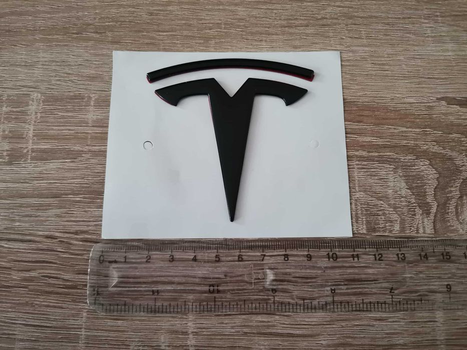 черен гланц лого Tesla