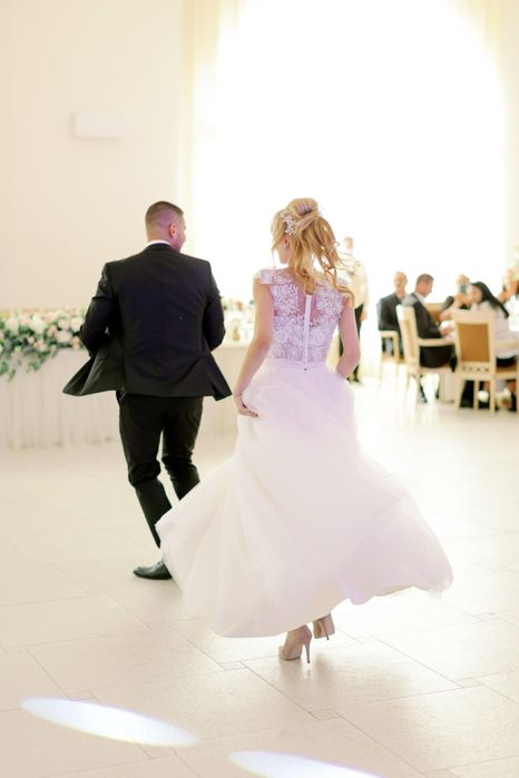 Vand rochie de mireasa Natalia Vasiliev