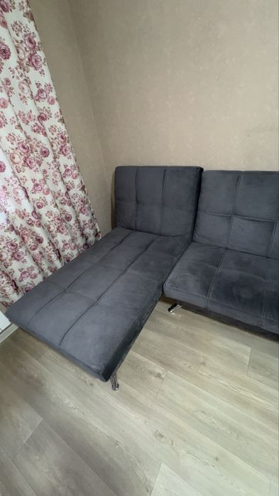 Продаю диван хорошего качества