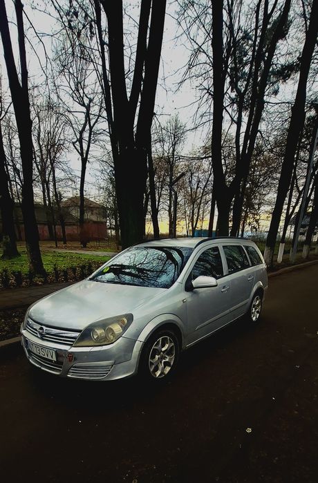 Vând  opel astra h 1.9