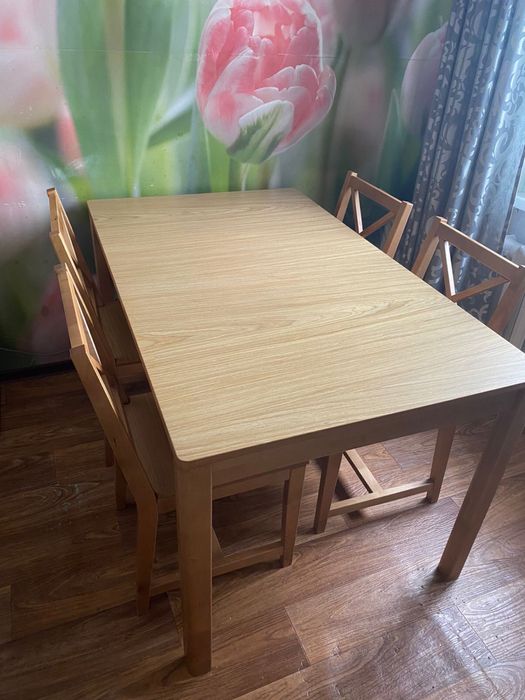 стол со стульями