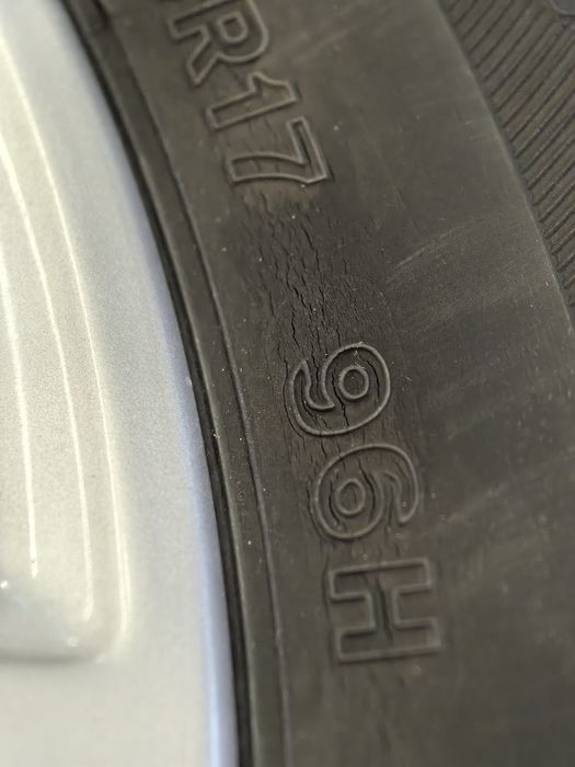 летни гуми Bridgestone 215 / 60 / 17