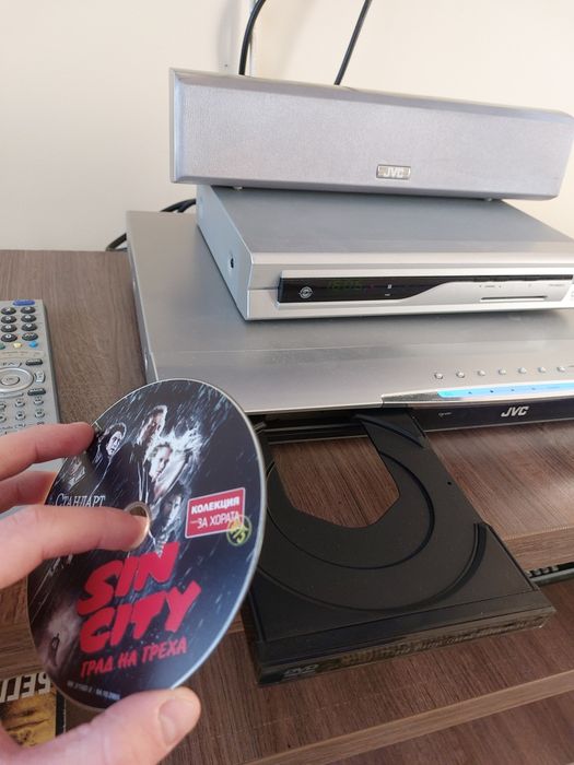 Домашно кино и Телевизор JVC
