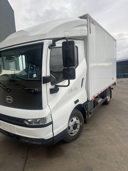 BYD T5 yangi moshina . V naliche