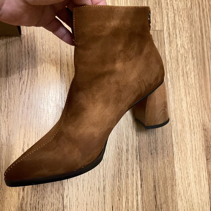 Vand botine piele naturala de caprioara