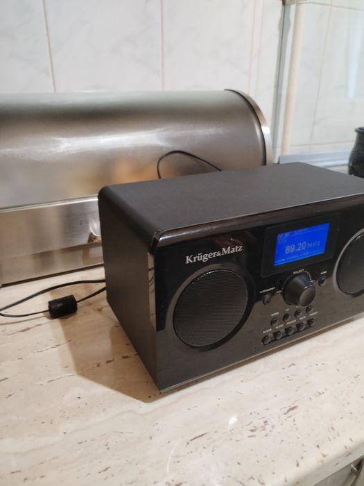 Vând 2 radiouri dab FM perfect funcțional