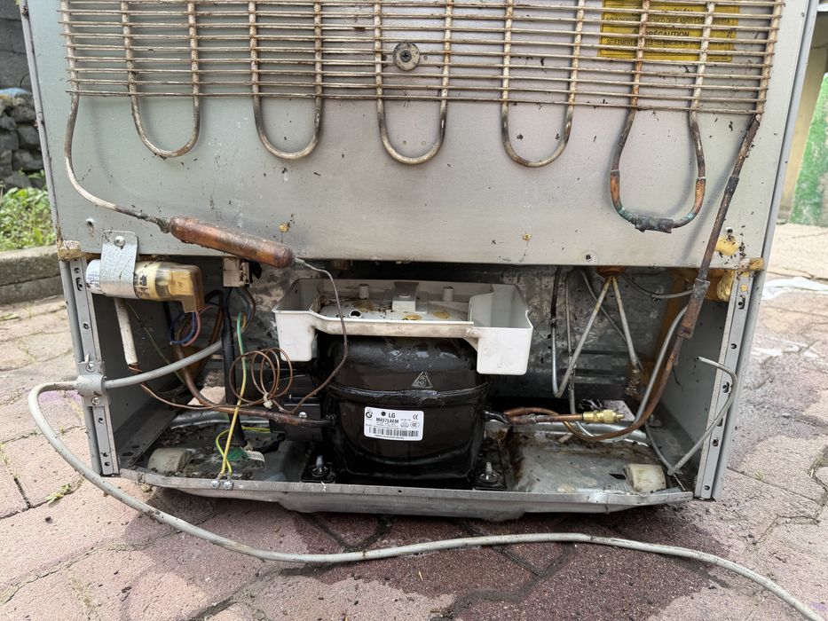 Холодильник LG в рабочем состоянии