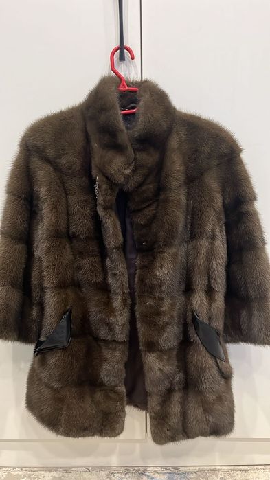 Шуба норка продается . новый