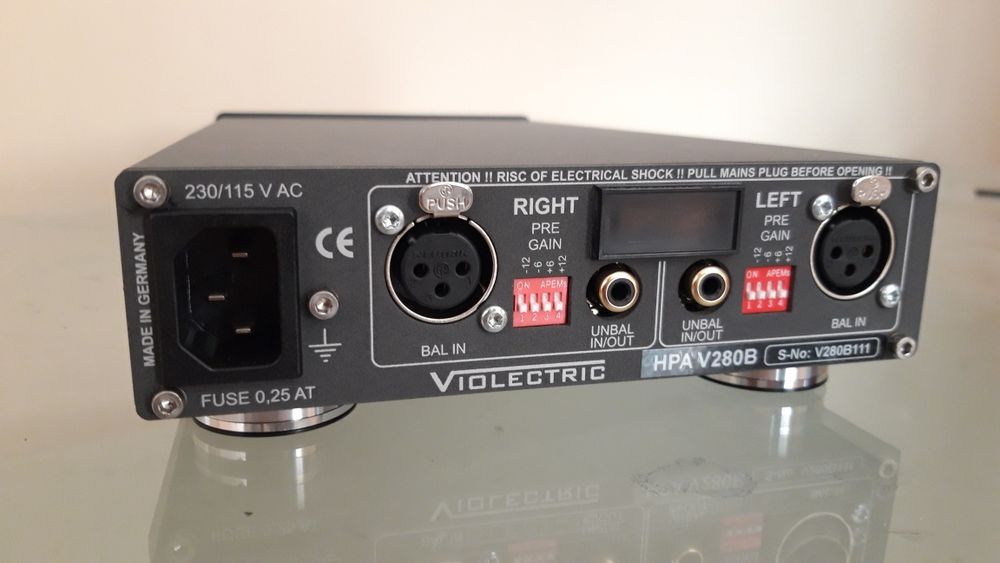 Слушалков усилвател Violectric V280