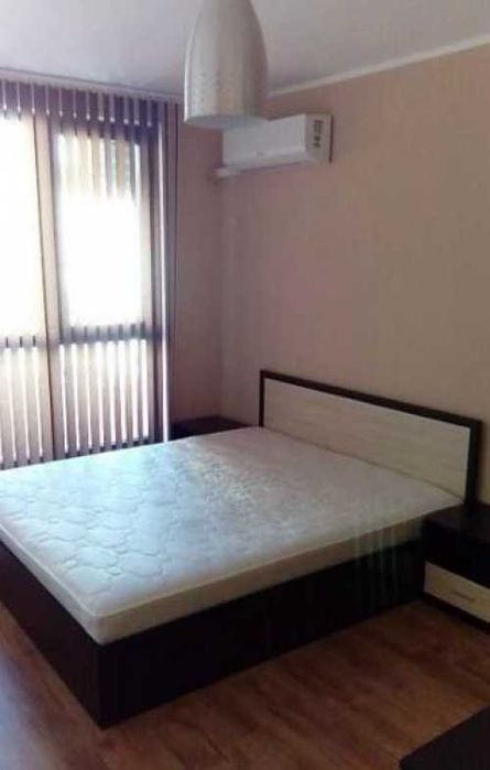 Дава се под наем Двустаен апартамент в София, Център - 75 кв.м за 450 € - Снимка #1