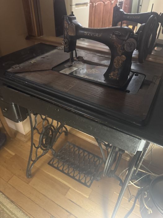 Masina cusut Singer , f veche