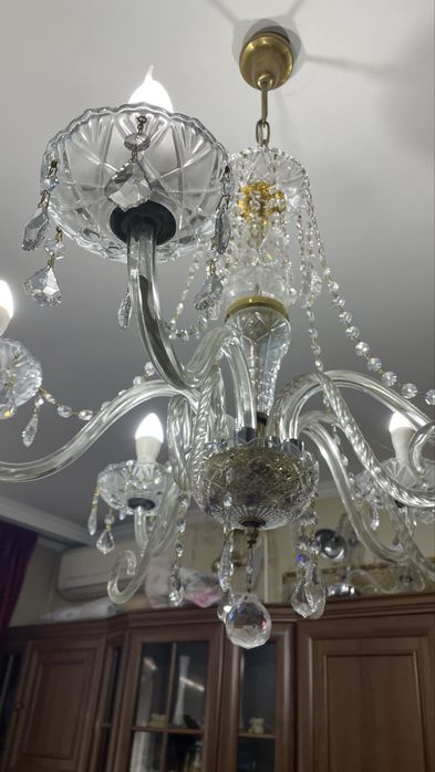 Люстра хрустальная срочно