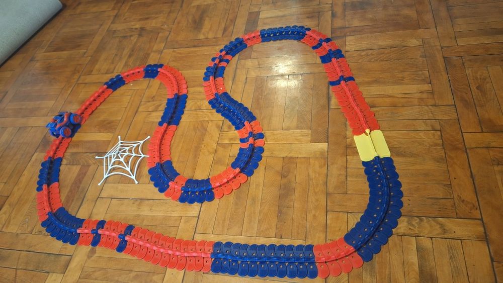 Traseu cu spider-man.