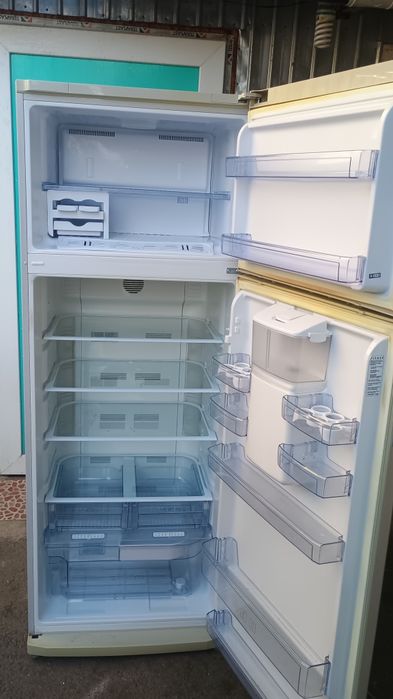 Frigider cu 2 uși. Beko.Asigur Transport