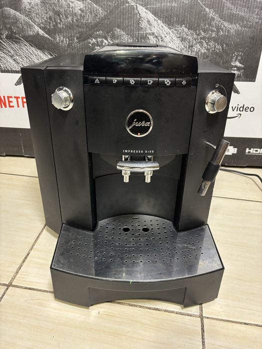 MDM vinde: Espressor Jura Impressa XF50.