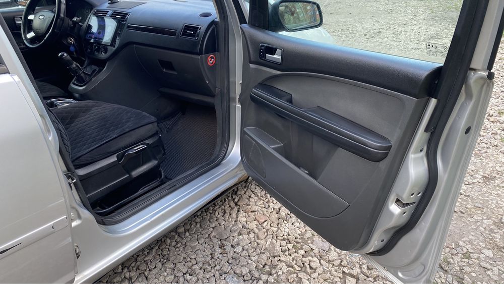 Продам минивен Форд с макс